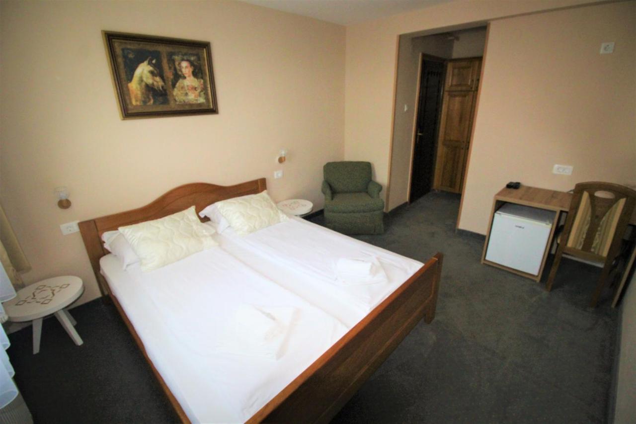 Pansion Stari Grad Hotel SJJ Buitenkant foto