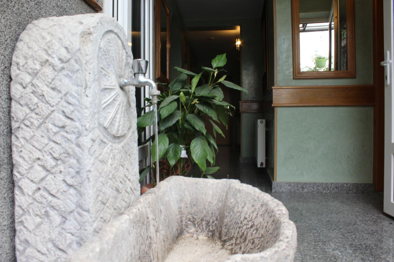 Pansion Stari Grad Hotel SJJ Buitenkant foto