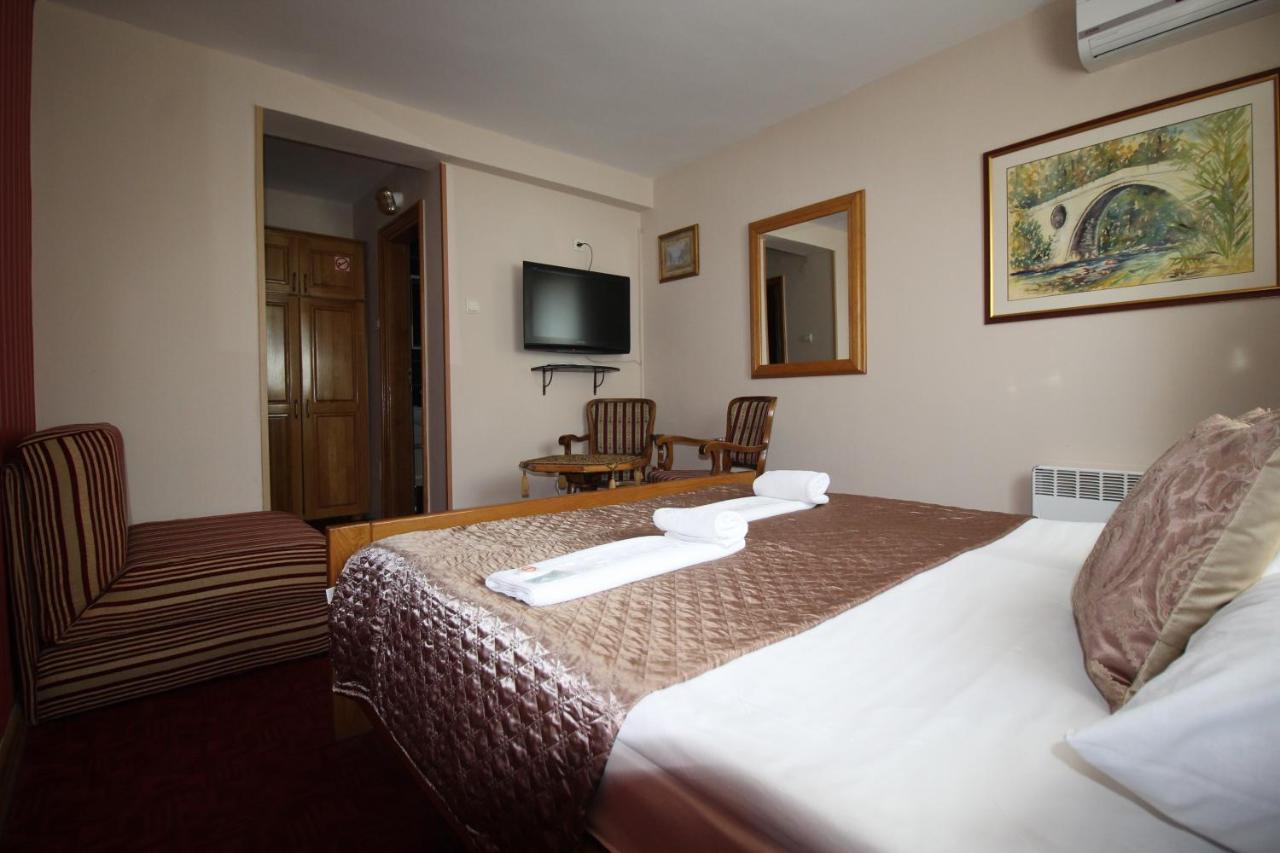 Pansion Stari Grad Hotel SJJ Buitenkant foto